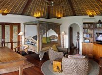 Villa Ria Sayan, Study room